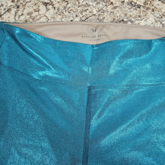 Heroine Sport Metallic Teal Legging Set - Picture 6 of 7